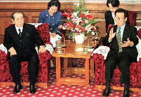 LDP's Nonaka meets Chinese Leader Li